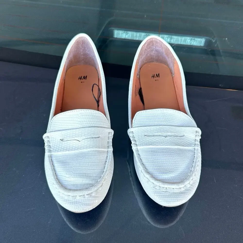 H&M White Patent Leather Women’s Loafers Size‎ 9.5